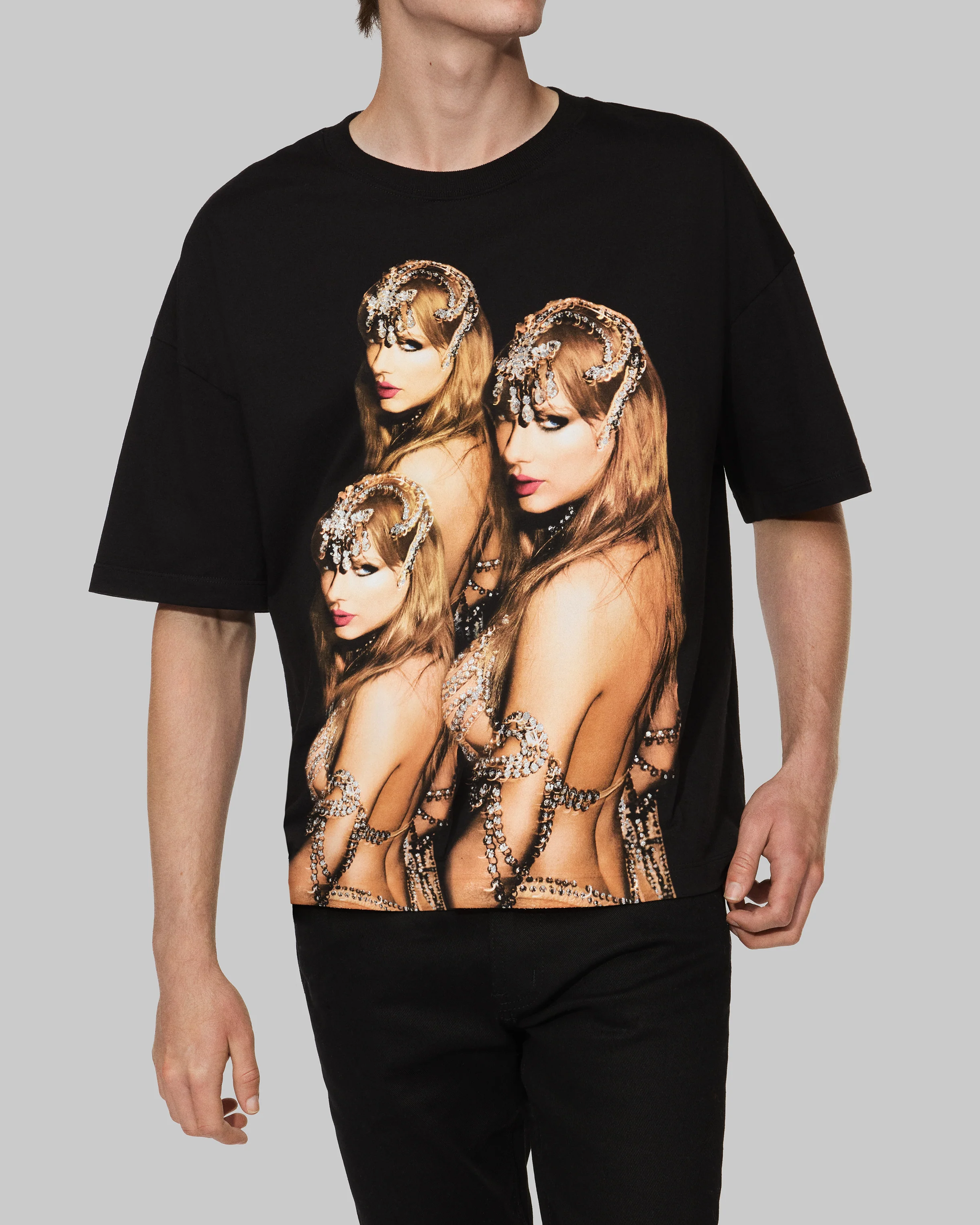 The Life of a Showgirl It's Beautiful T-Shirt - Image 4
